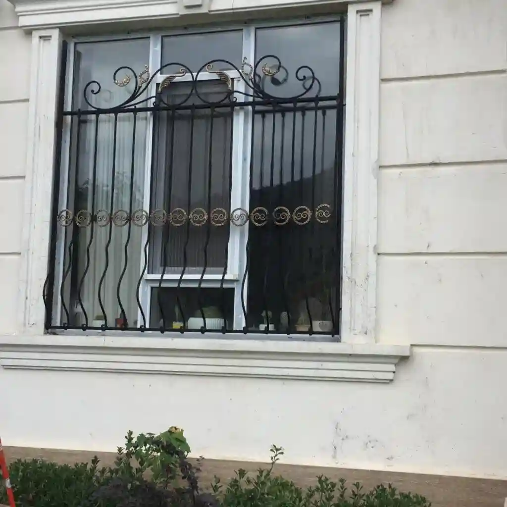 قیمت حفاظ و نرده پنجره فرفورژه قیمت حفاظ و نرده پنجره فرفورژه