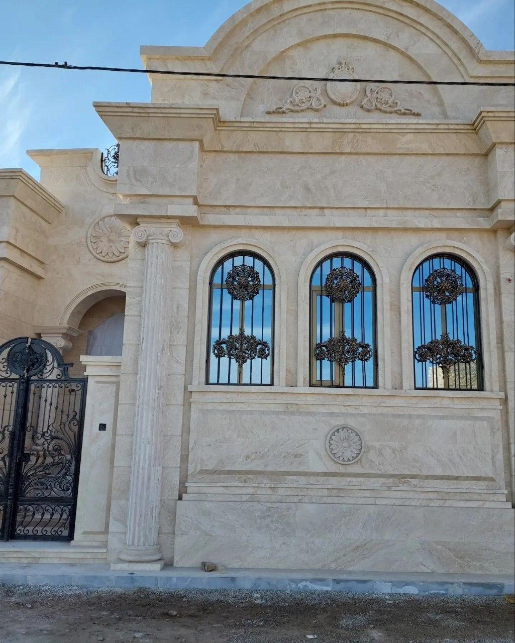 تفاوت حفاظ پنجره کلاسیک و مدرن چیست تفاوت حفاظ پنجره کلاسیک و مدرن چیست