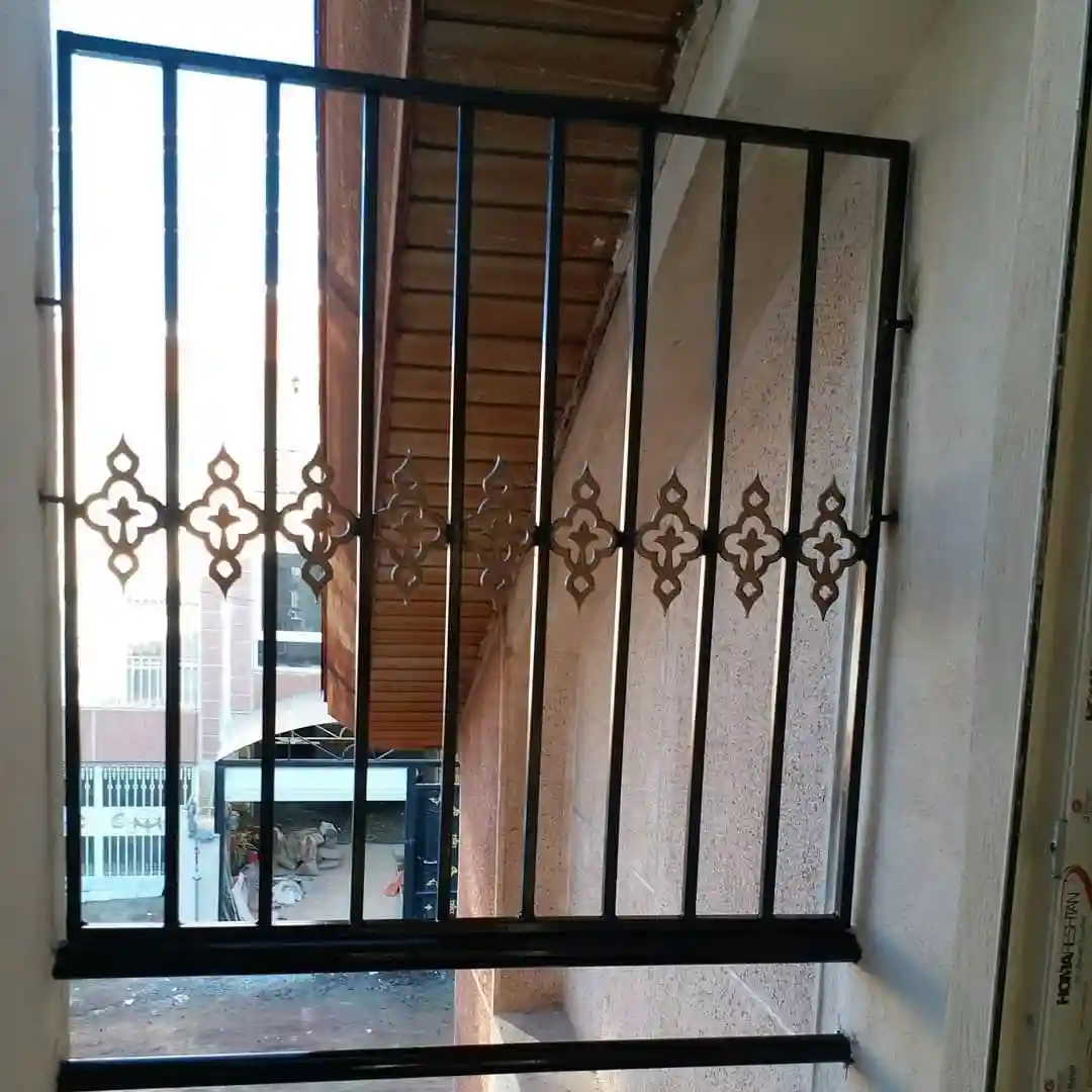 انواع حفاظ پنجره با طرح های هندسی انواع حفاظ پنجره با طرح های هندسی