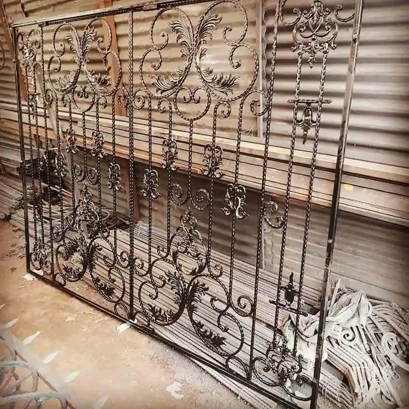 قیمت حفاظ پنجره چند است قیمت حفاظ پنجره چند است