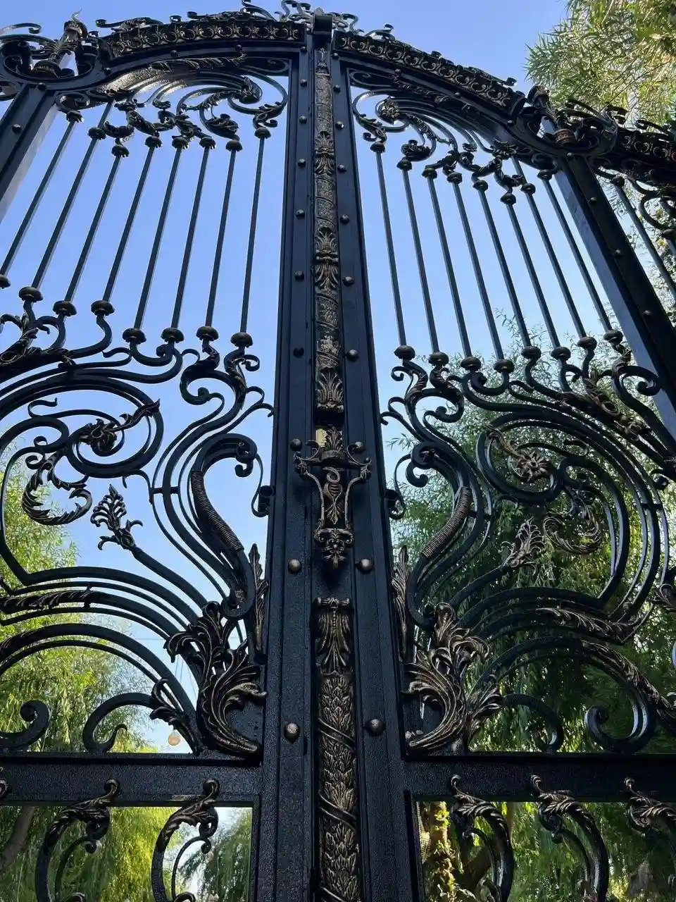 نکات کلیدی در نگهداری و تعویض درب الیزه فرفورژه نکات کلیدی در نگهداری و تعویض درب الیزه فرفورژه