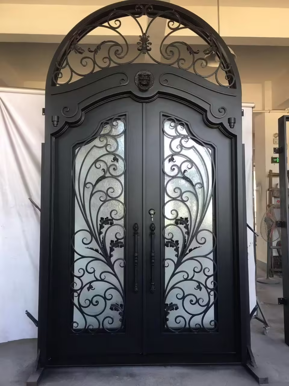 استاندارد درب فلزی فرفورژه استاندارد درب فلزی فرفورژه