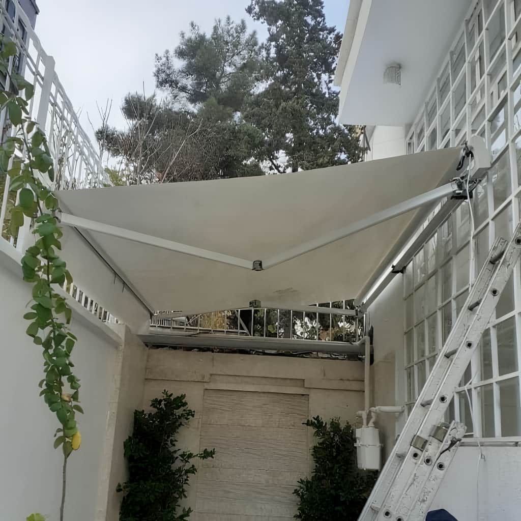 سایبان برقی ریلی