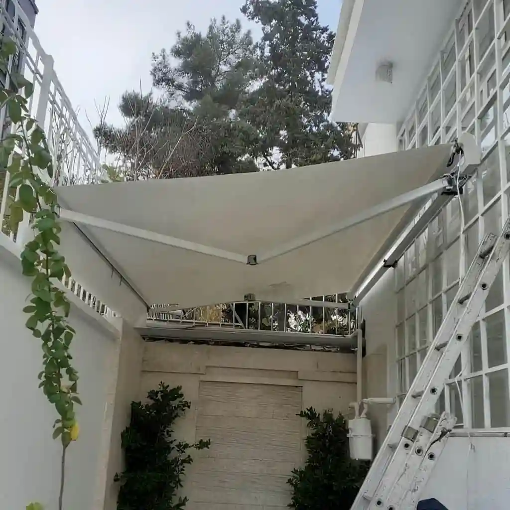 سایبان&zwnj; برقی ریلی