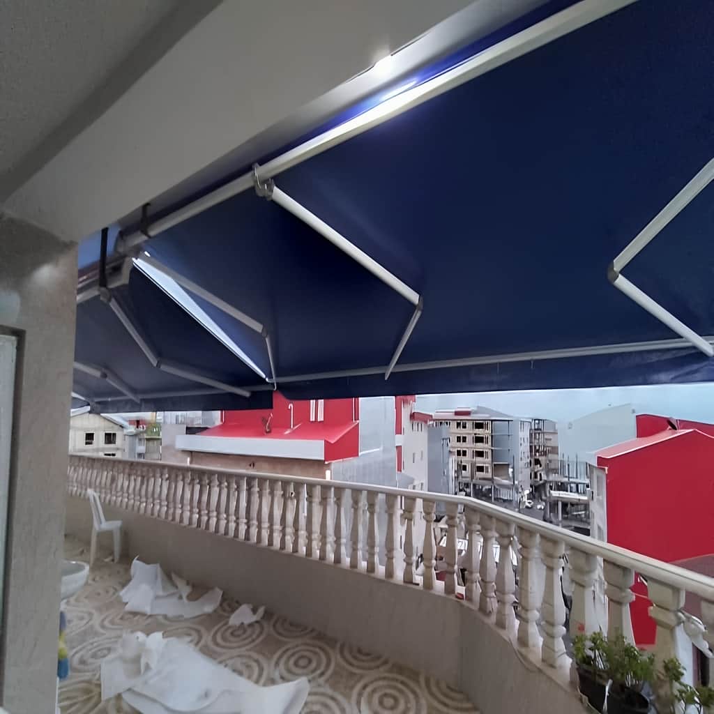 سایبان&zwnj; برقی