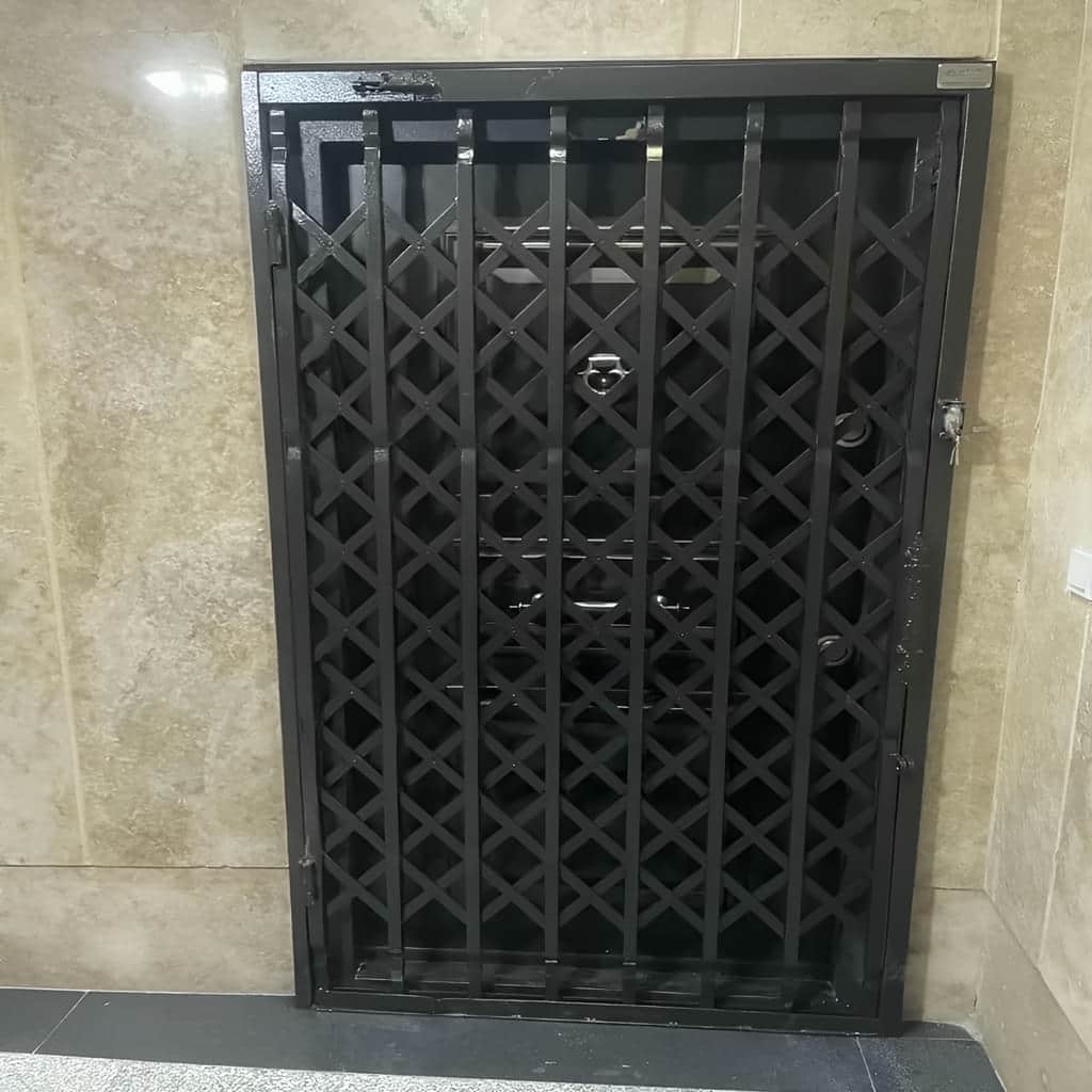 حفاظ آکاردئونی برای ساختمان مسکونی