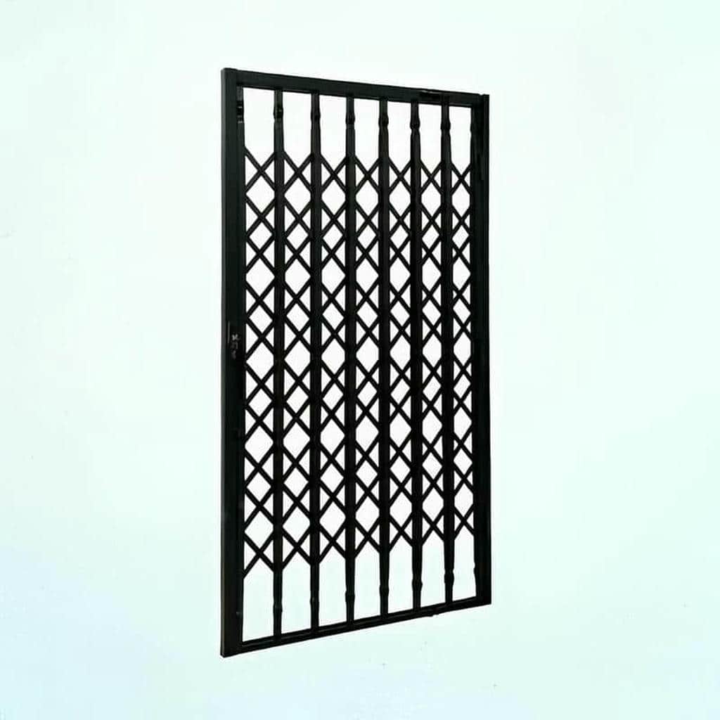 حفاظ آکاردئونی تمام گل دوبل چهار جداره تسمه ۲.۵ پرچ مخفی – 4 حفاظ آکاردئونی برای پنجره