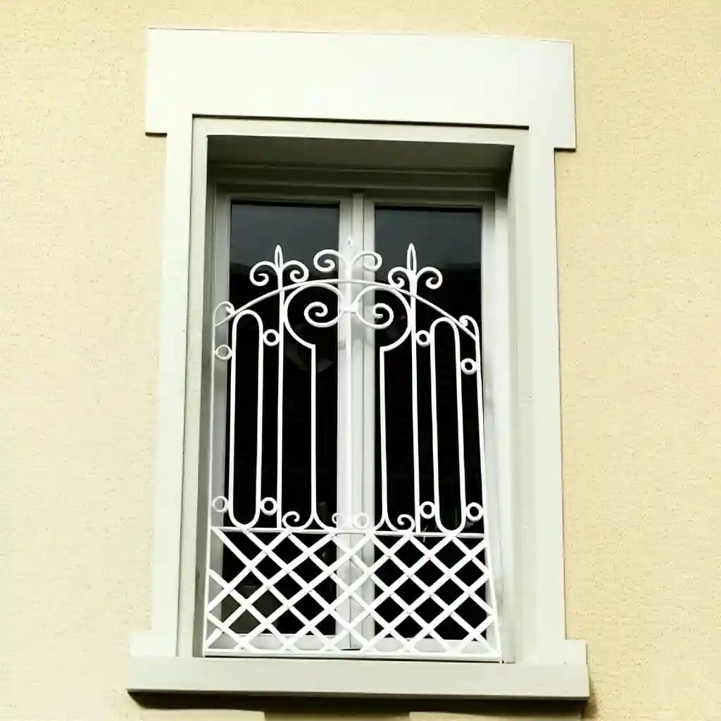 حفاظ پنجره با رنگ کوره&zwnj;ای