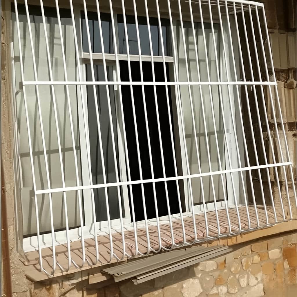 حفاظ پنجره برای ویلا