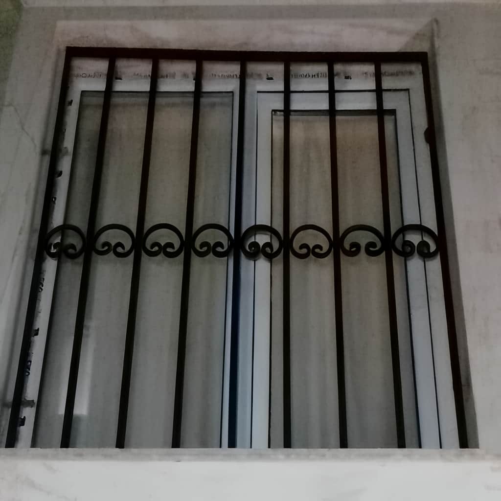 حفاظ پنجره مدل نعل اسبی