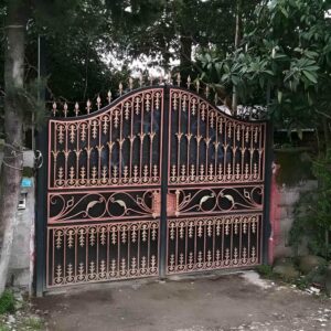 درب فلزی انگلیسی کلاسیک شیک