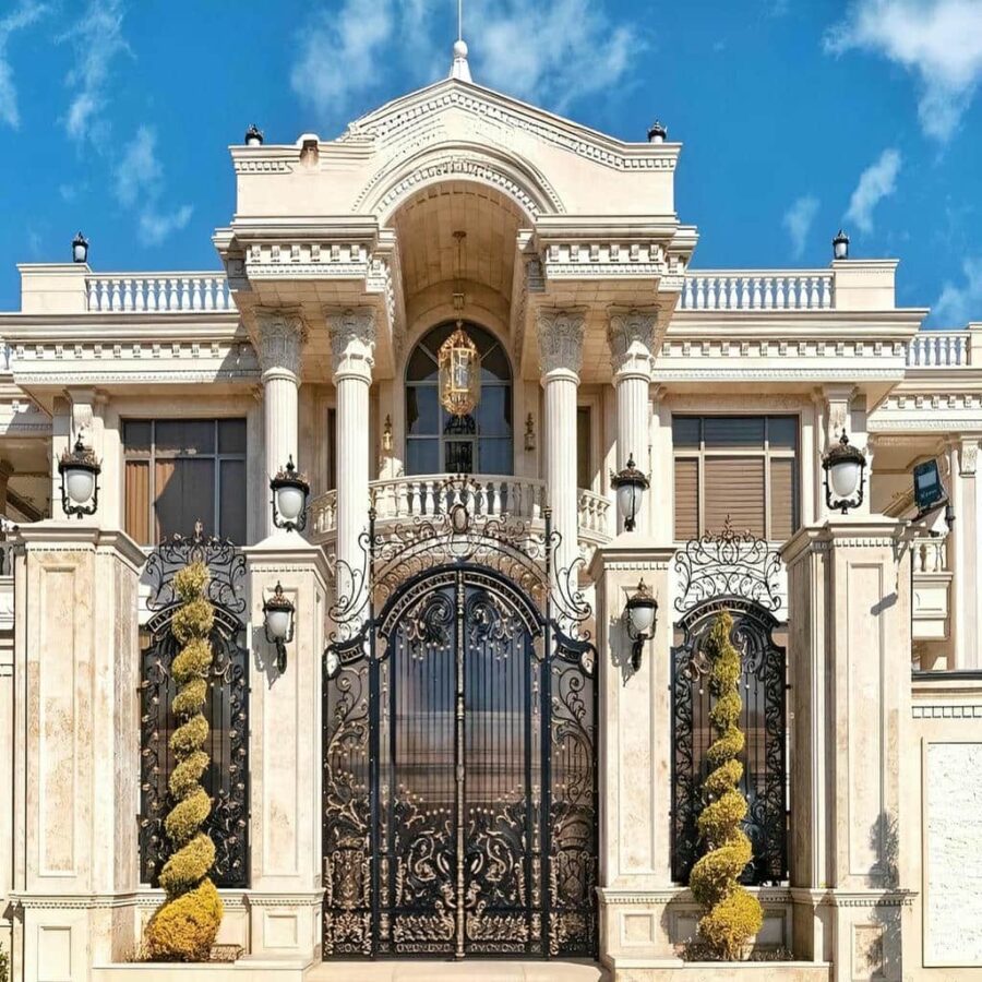 طراحی درب آهنی ویلا مدرن