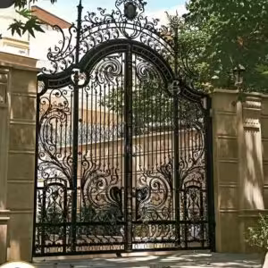 درب فلزی لوکس ورودی ویلا مدرن