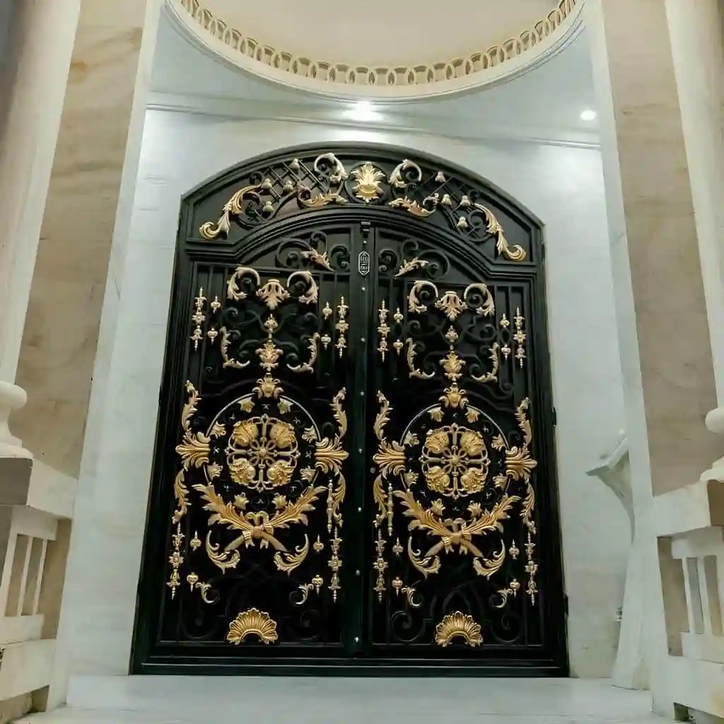 قیمت درب حیاط فوق العاده شیک مناسب ویلا