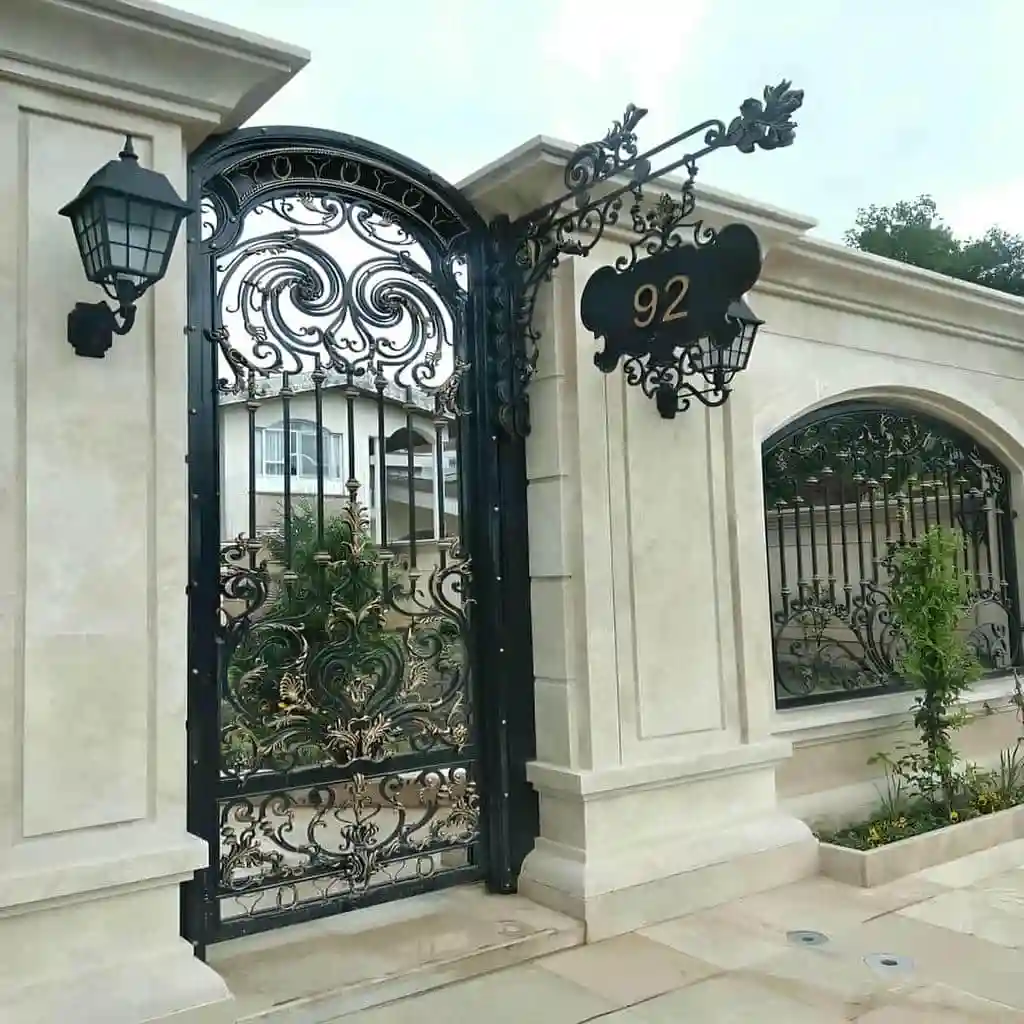 کارخانه درب پارکینگ فرفورژه رنگ پودری