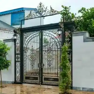 درب فرفورژه ورودی پارکینگ ساختمان