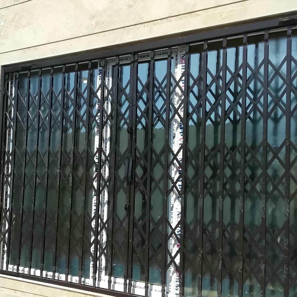 خرید درب آکاردئونی فلزی در سنندج