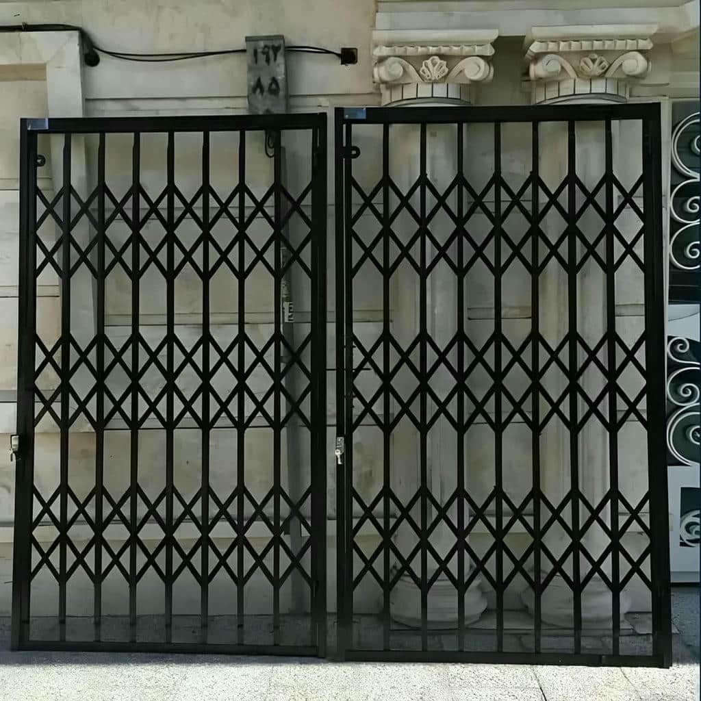 قیمت درب آکاردئونی ضدسرقت در اندیشه
