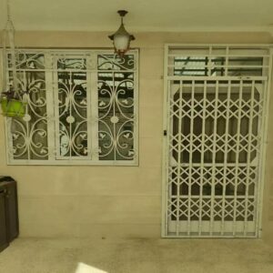 درب آکاردئونی در استان گلستان