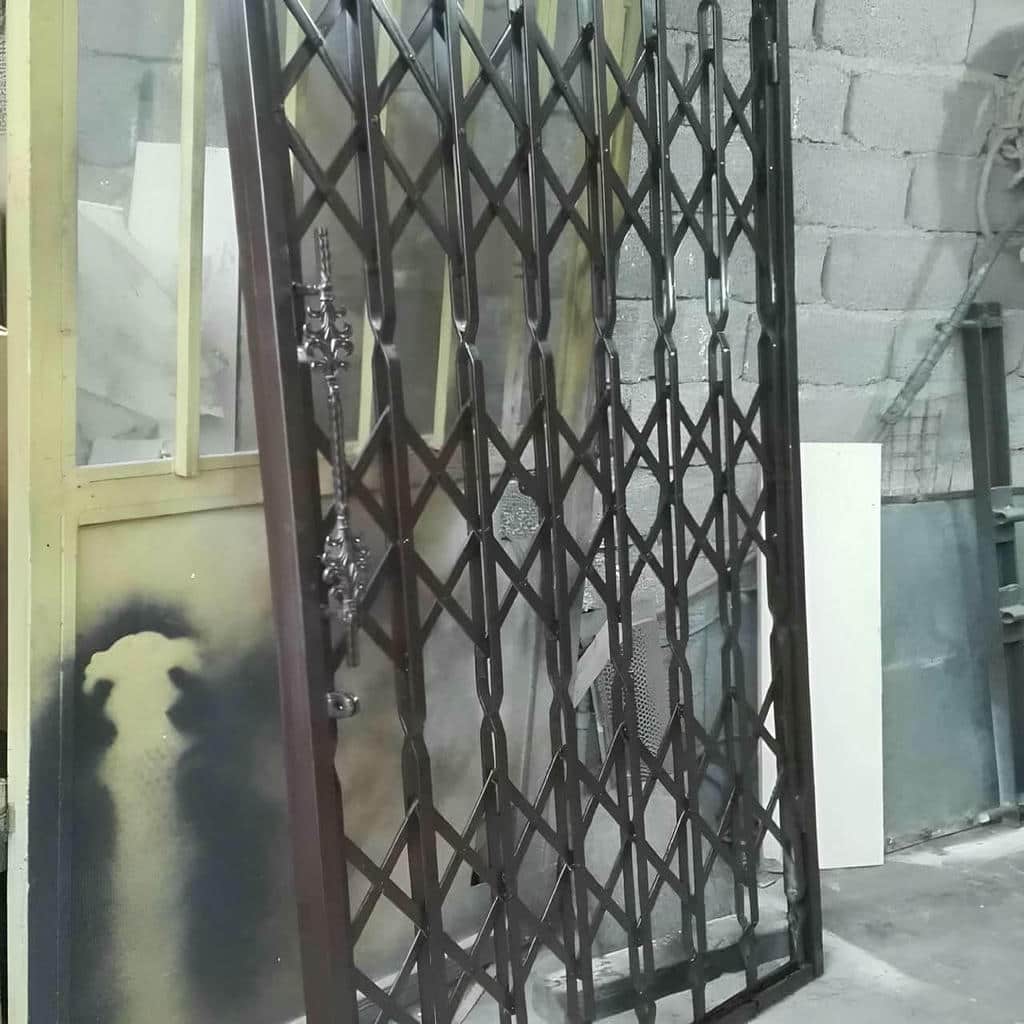 قیمت درب آکاردئونی آپارتمانی در اهواز