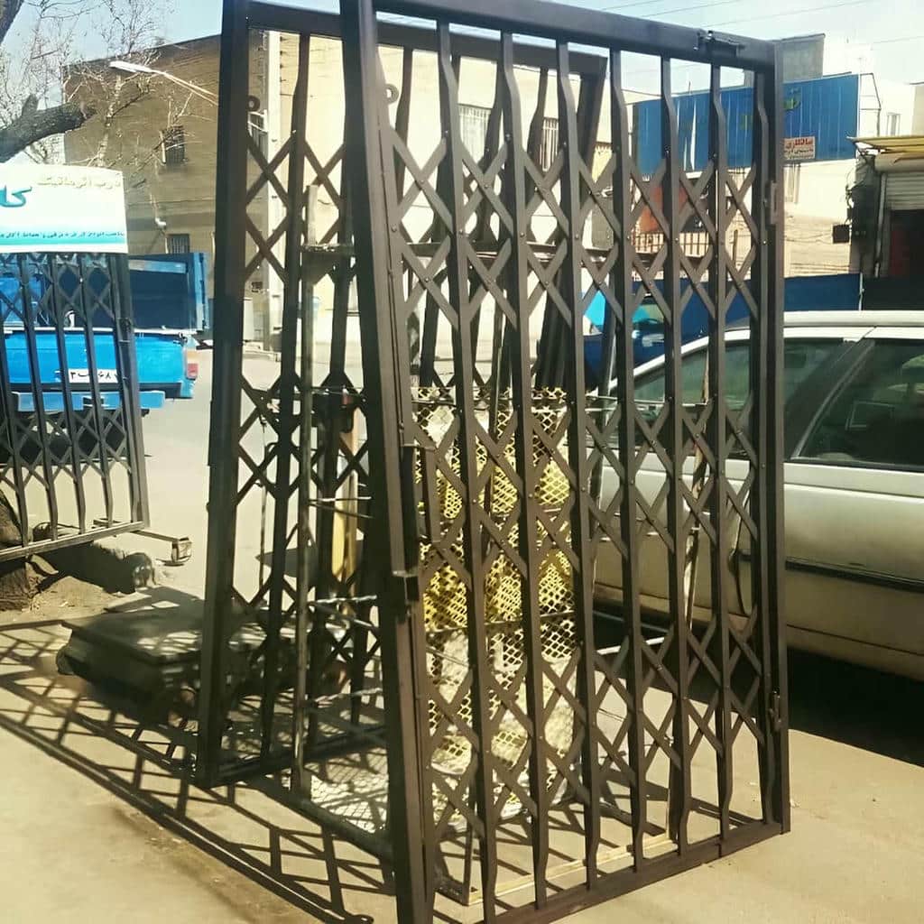 نصب درب آکاردئونی ضدسرقت در اهواز