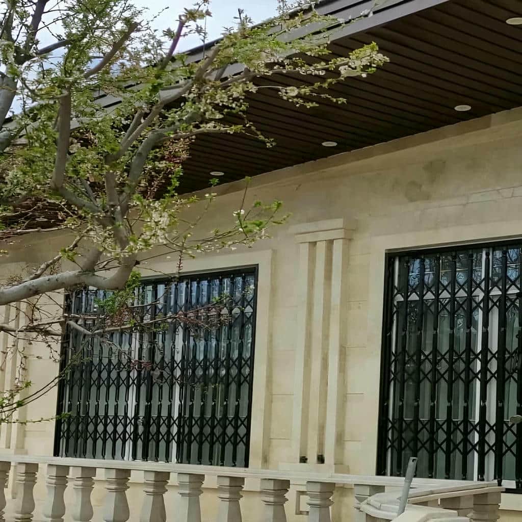 نصب درب آکاردئونی ضدسرقت در کرج