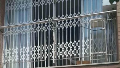 درب آکاردئونی در نیشابور
