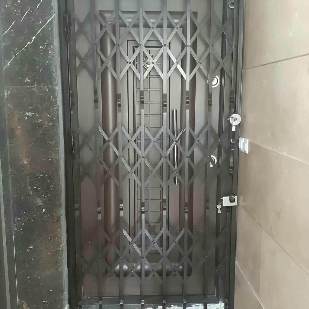 قیمت درب آکاردئونی آپارتمانی در اصفهان