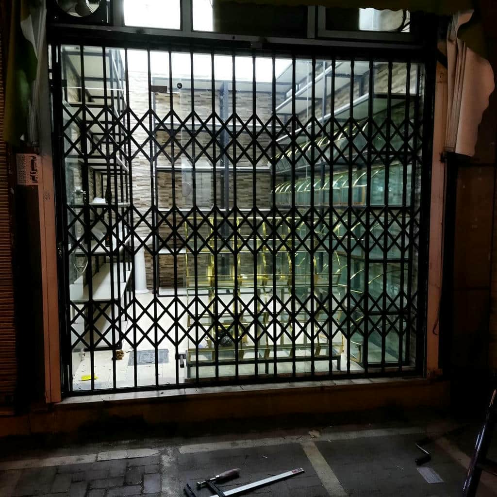 قیمت درب آکاردئونی آپارتمانی در ایرانشهر