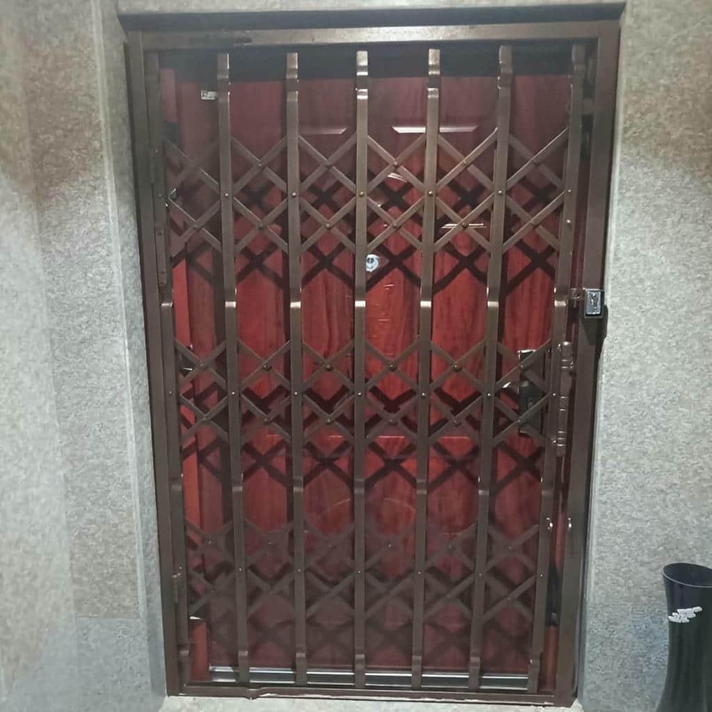کارخانه درب آکاردئونی رنگ مقاوم در محمودآباد