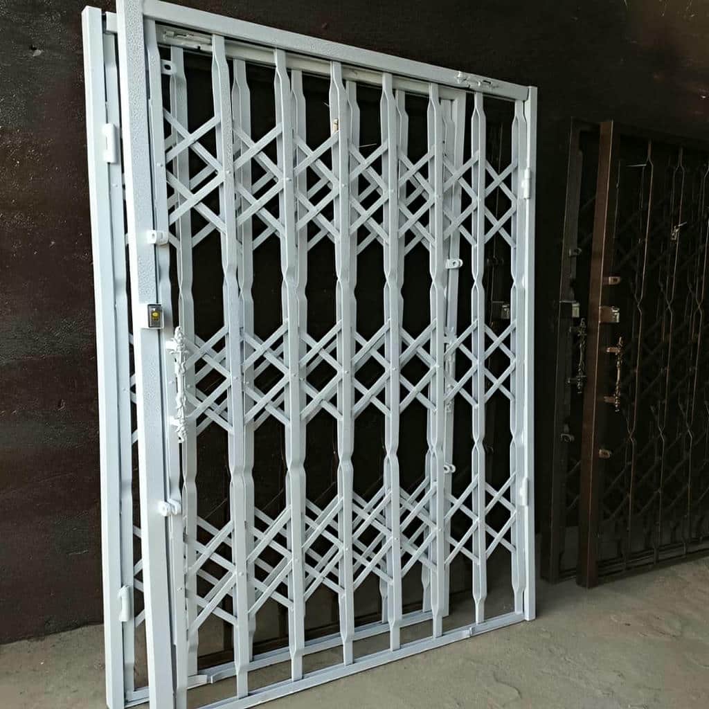 فروش درب آکاردئونی حفاظ پشت درب در کمال شهر