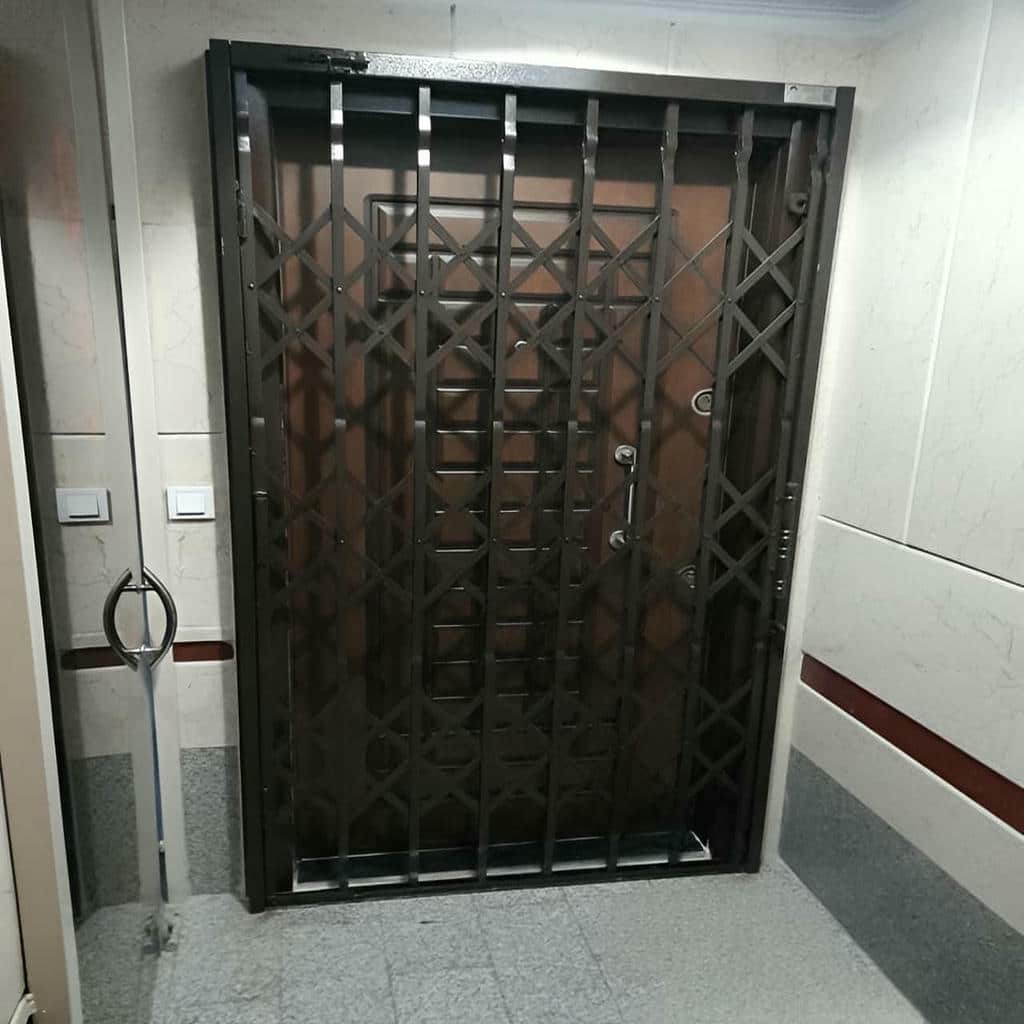 فروش درب آکاردئونی آپارتمانی در بندرعباس