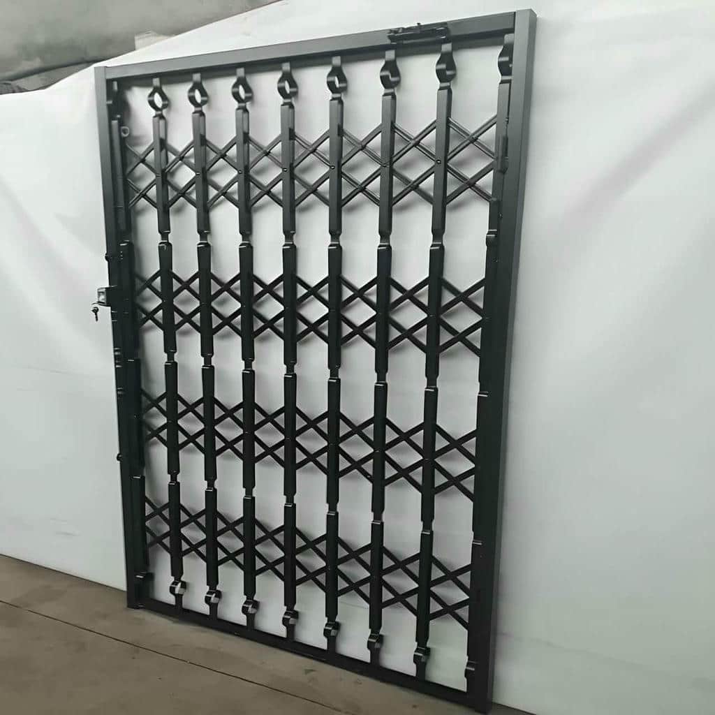 نصب درب آکاردئونی ضدسرقت در فیروزکوه