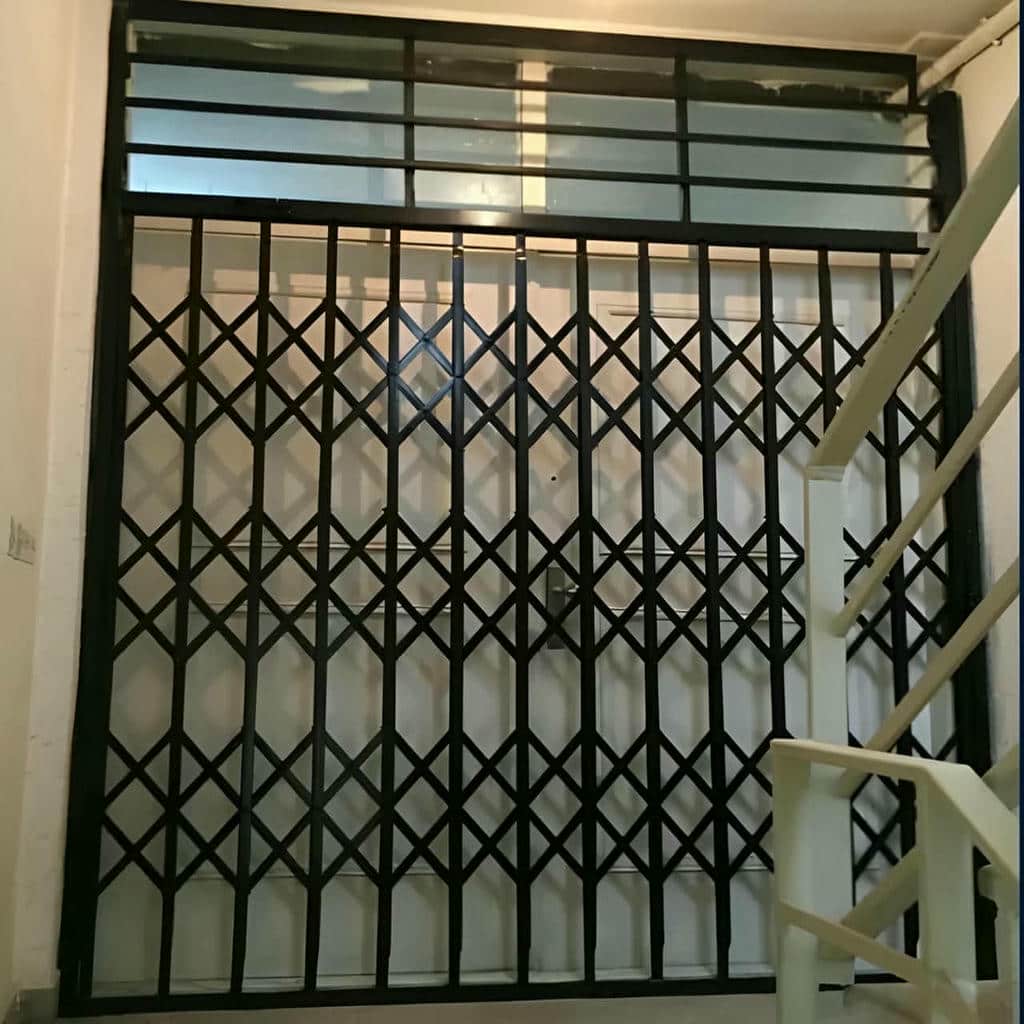 خرید درب آکاردئونی فلزی در ساوه