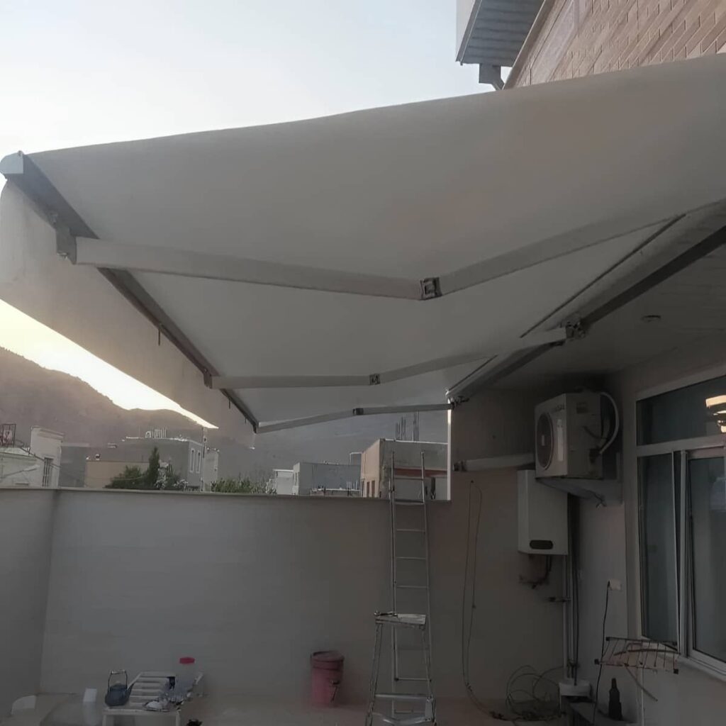 نصب سایبان اتوماتیک ریموتدار ضدآب در شیراز