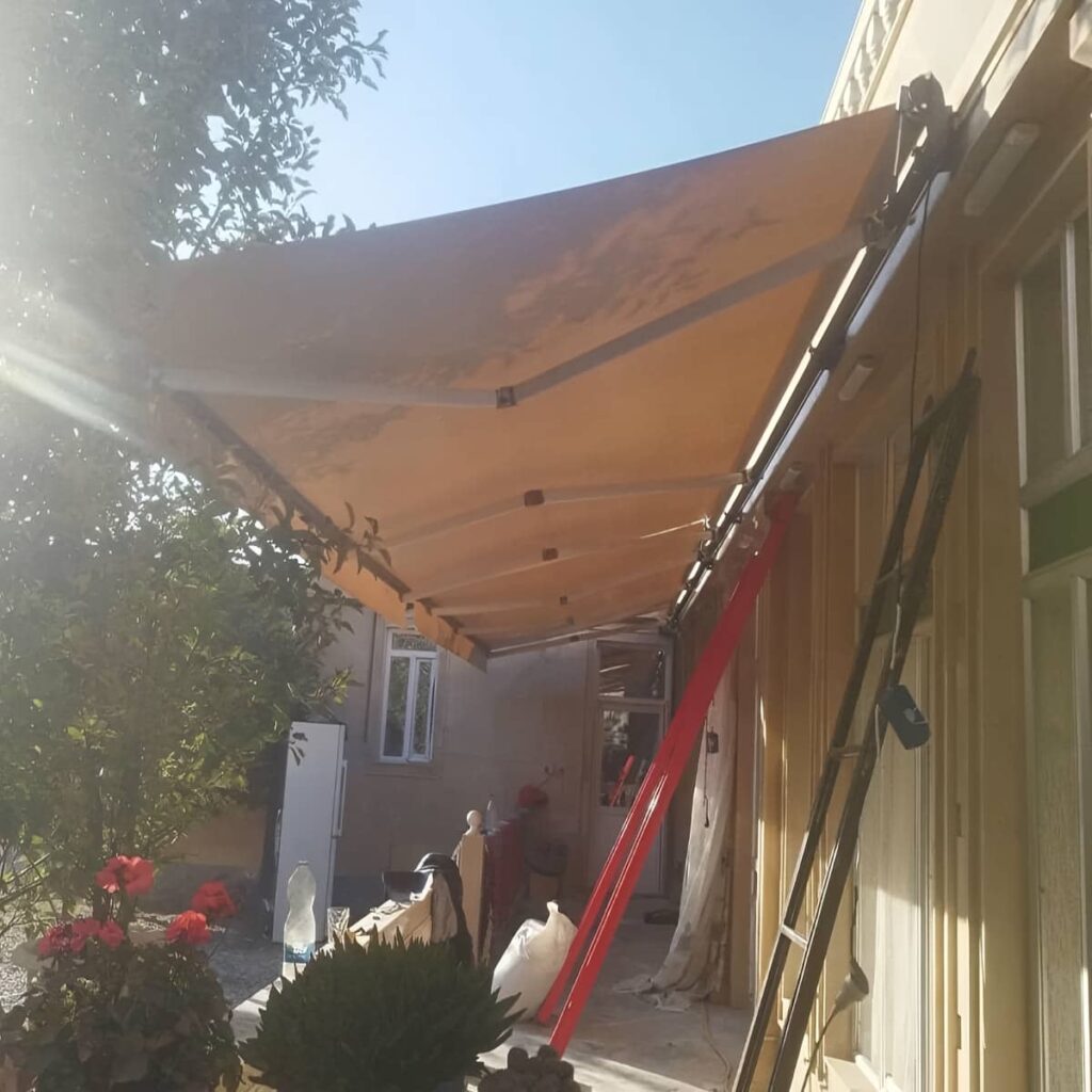 نصب سایبان اتوماتیک ریموتدار ضدآب در چالوس