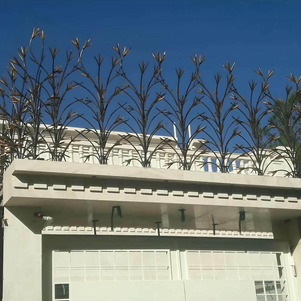 نصب نرده شاخ گوزنی دیوار ساختمان در خرم آباد