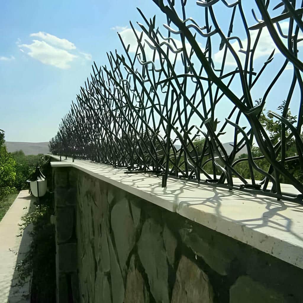 نرده شاخ گوزنی در نوشهر
