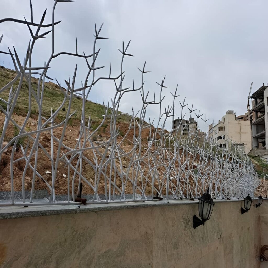 قیمت نرده شاخ گوزنی دیوار ویلا در دماوند