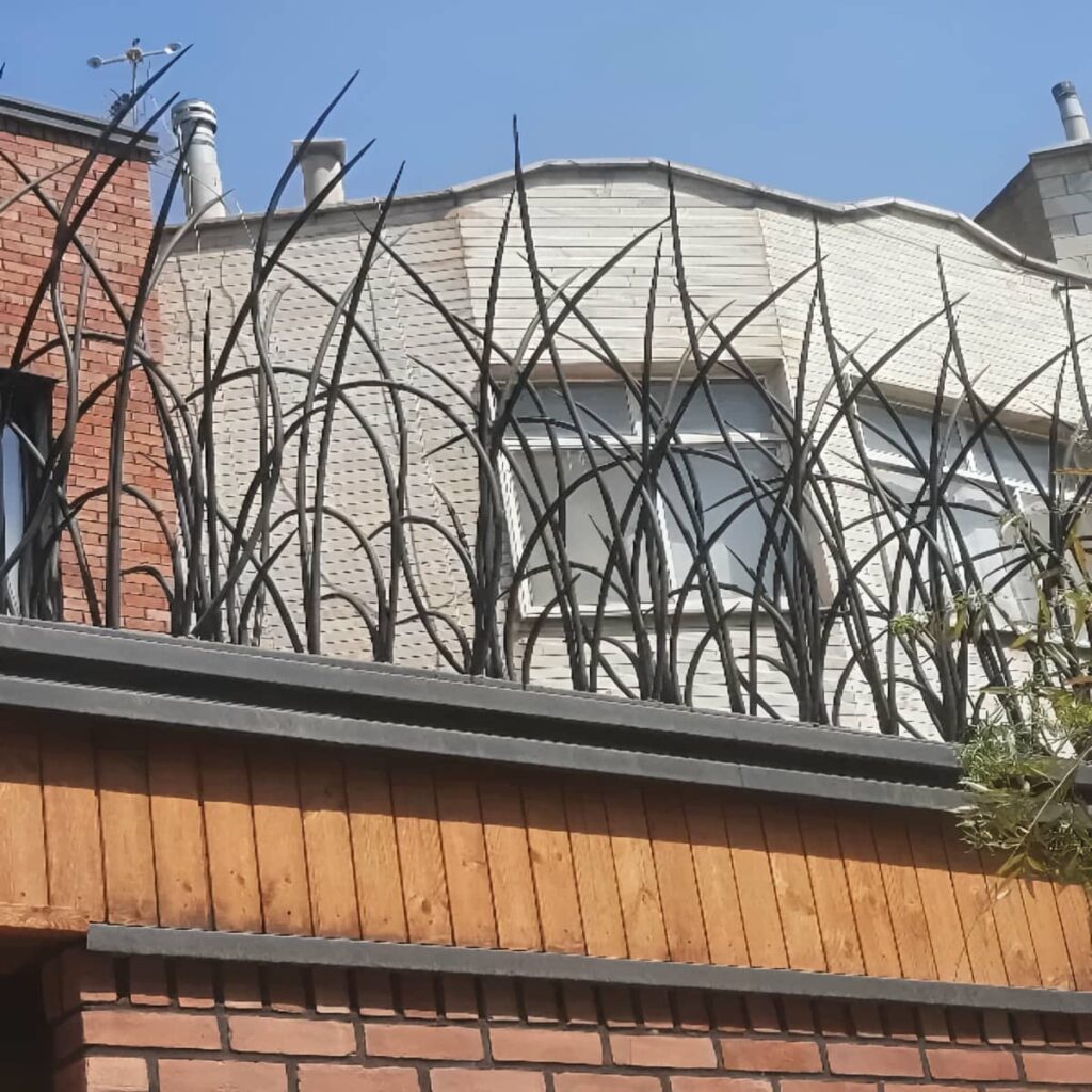 نرده شاخ گوزنی در بندر انزلی