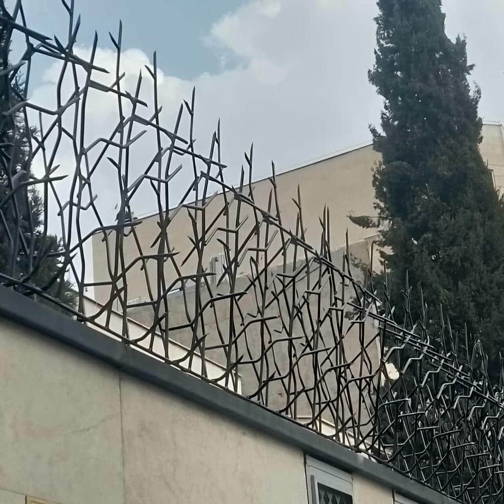 قیمت نرده شاخ گوزنی دیوار ساختمان در قزوین