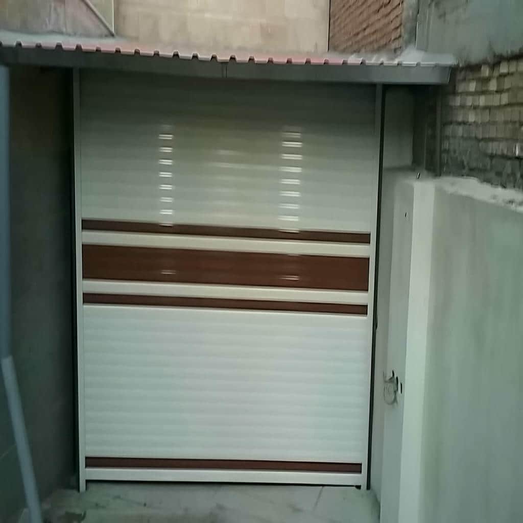 درب کرکره‌ای برقی در مهرشهر کرج