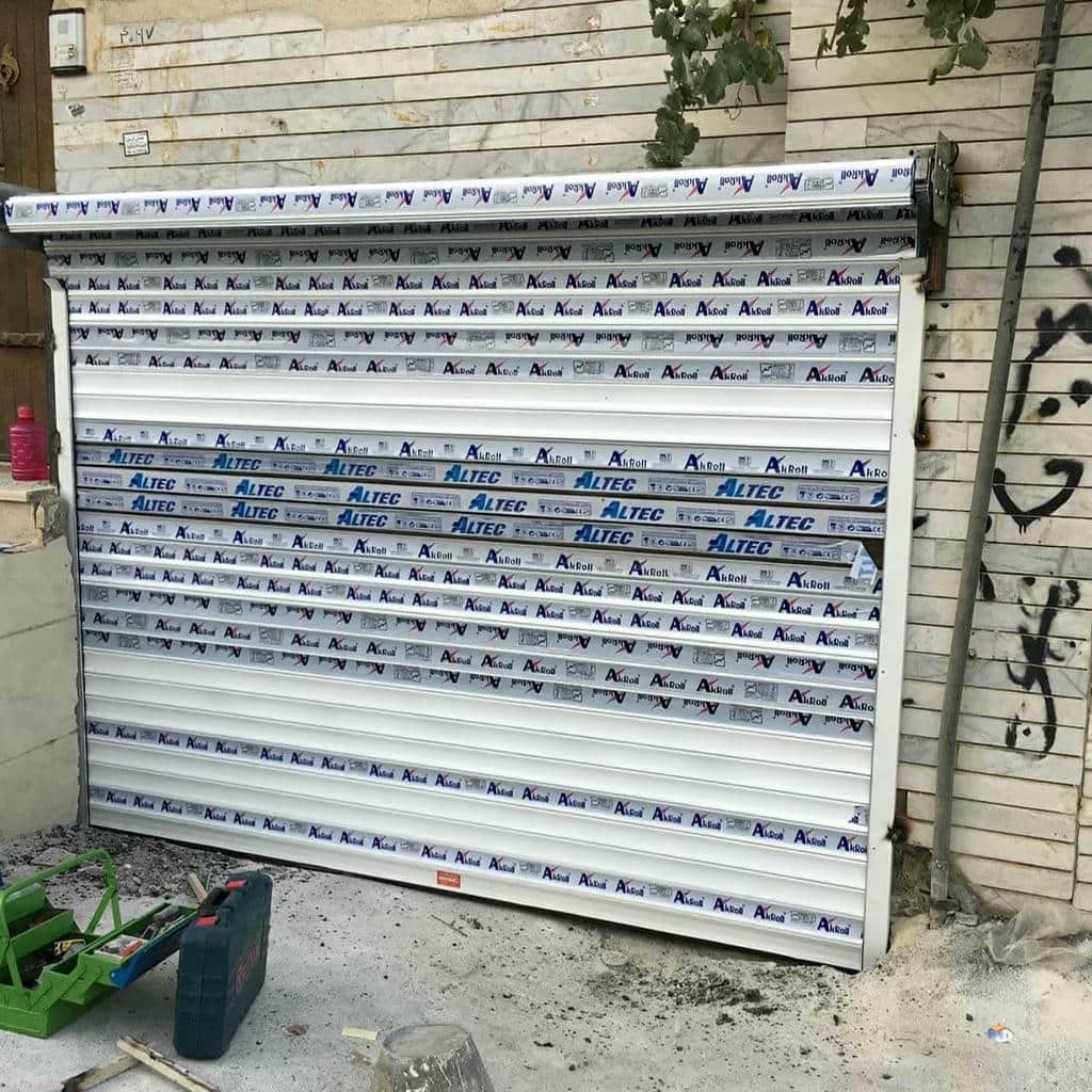 قیمت درب کرکره‌ای برقی اتوماتیک فروشگاهی در کرمان