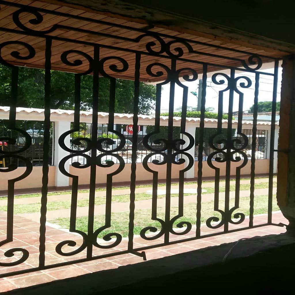 خرید نرده حفاظ پشت پنجره ساده در سبزوار