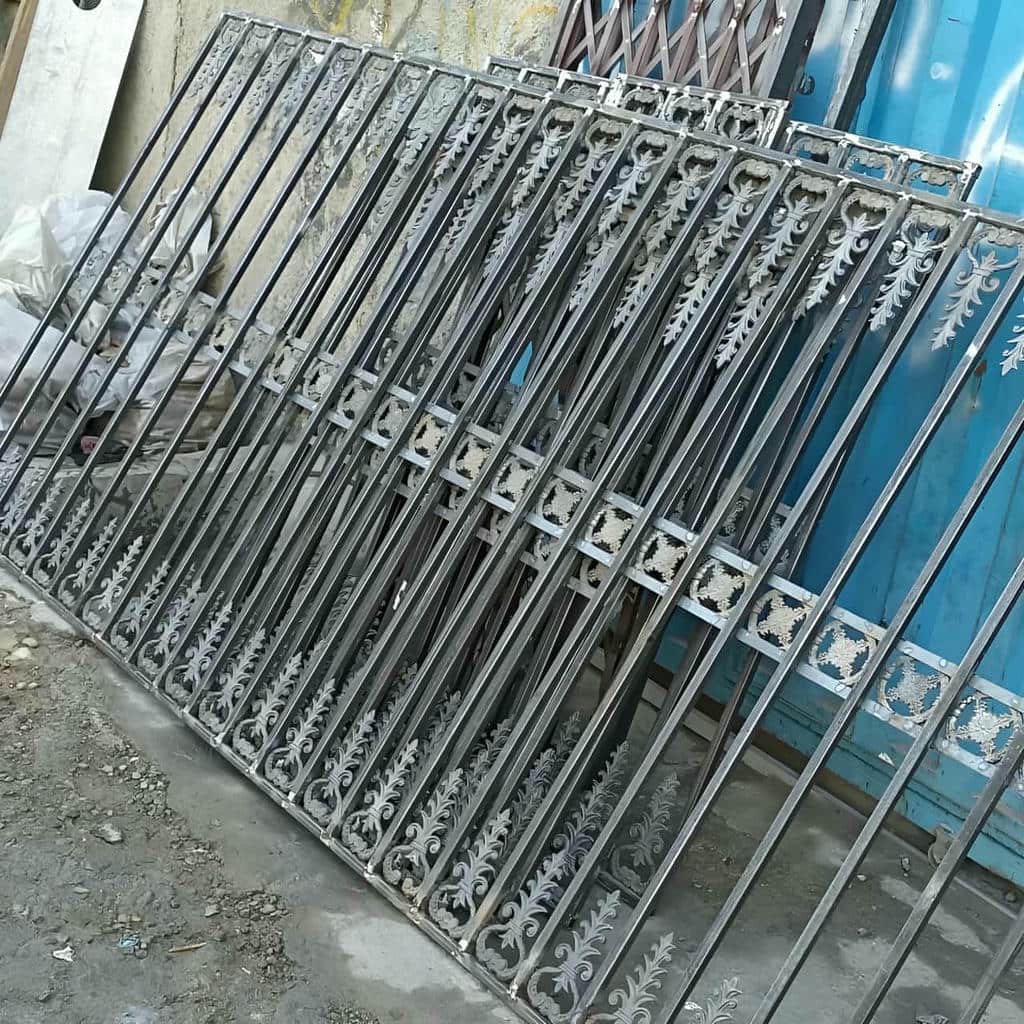 نصب نرده حفاظ پشت پنجره آهنی در اصفهان