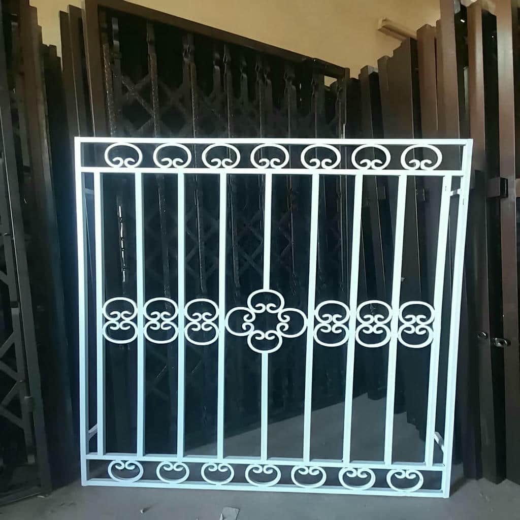 کارخانه نرده حفاظ پشت پنجره سفارشی در تبریز