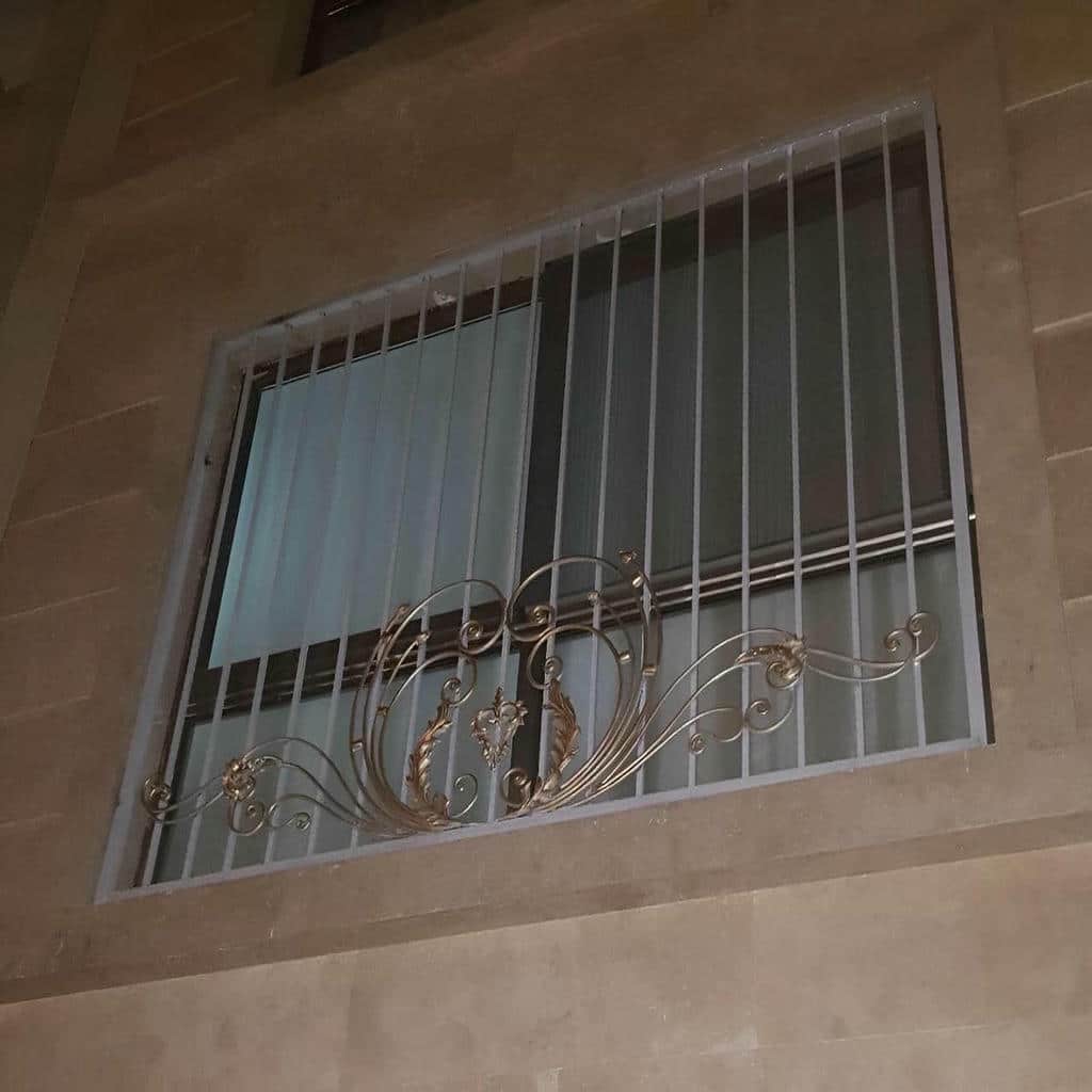 نرده حفاظ پشت پنجره در قم