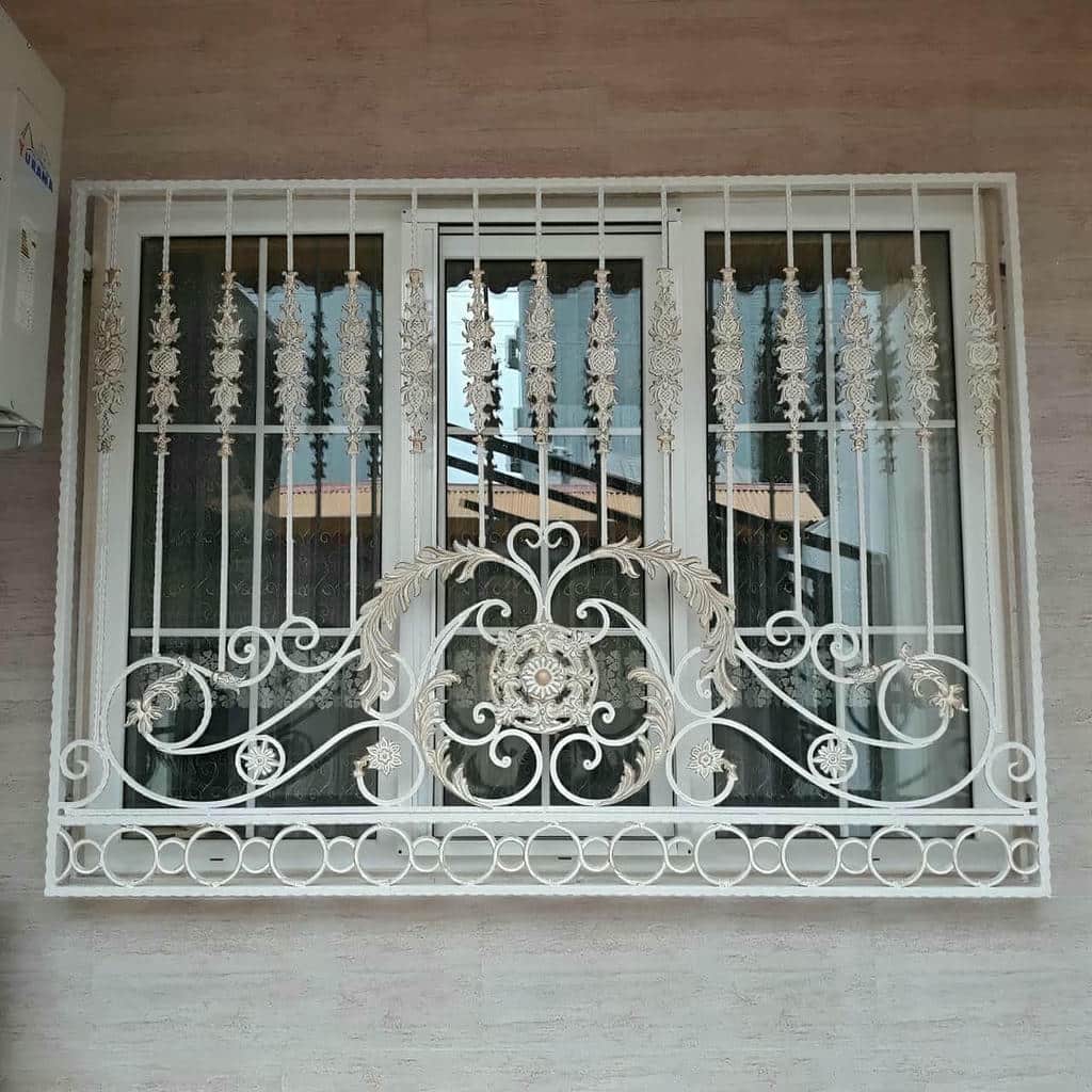 نصب حفاظ پشت پنجره آهنی در استان خوزستان