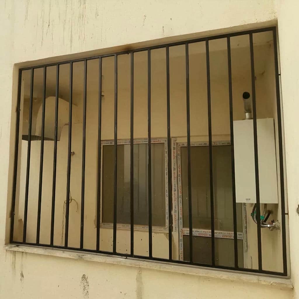 نرده حفاظ پشت پنجره در نیشابور