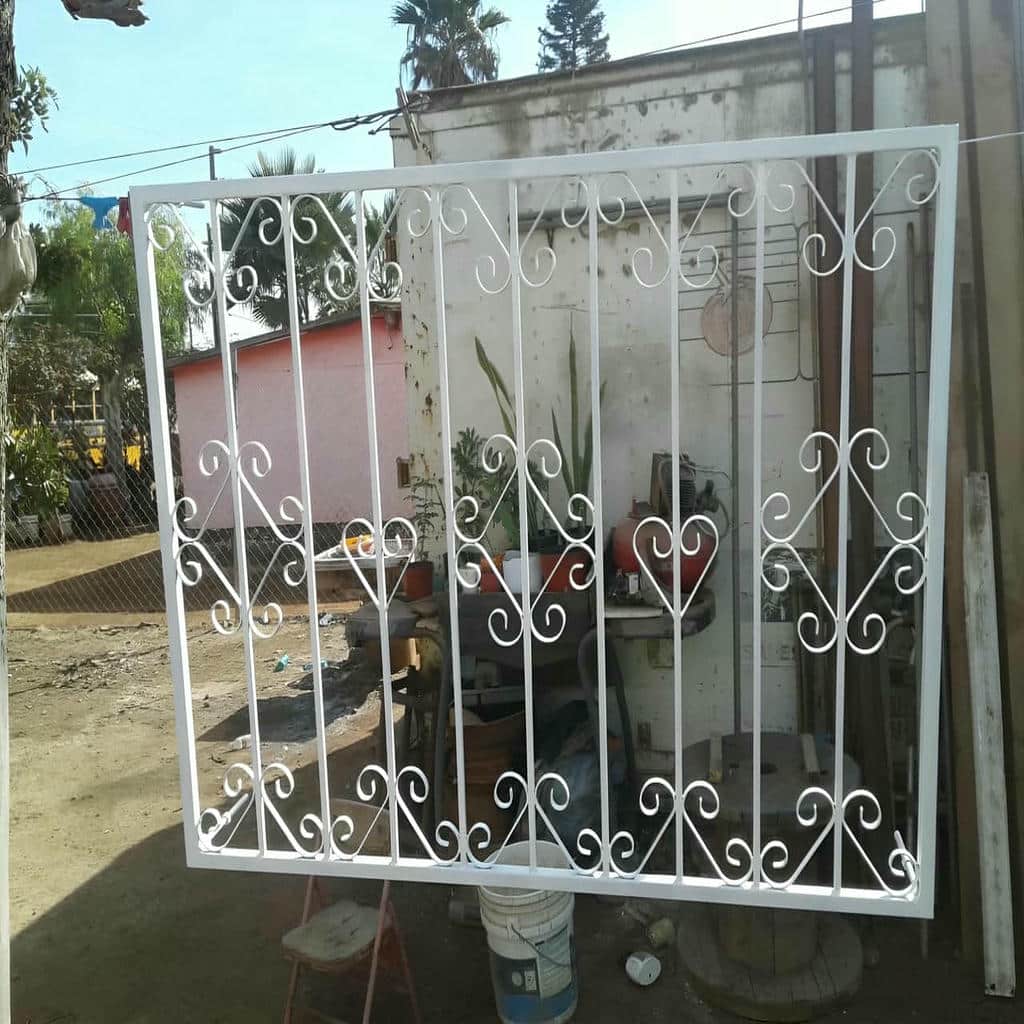 قیمت نرده حفاظ پشت پنجره فرفورژه در تبریز
